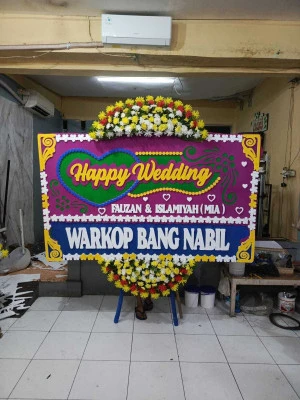 Papan Bunga di Utan Kayu Utara